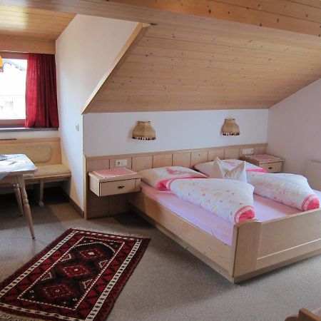 Gaestehaus Valentina Mayrhofen Zewnętrze zdjęcie