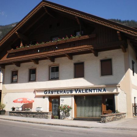 Gaestehaus Valentina Mayrhofen Zewnętrze zdjęcie