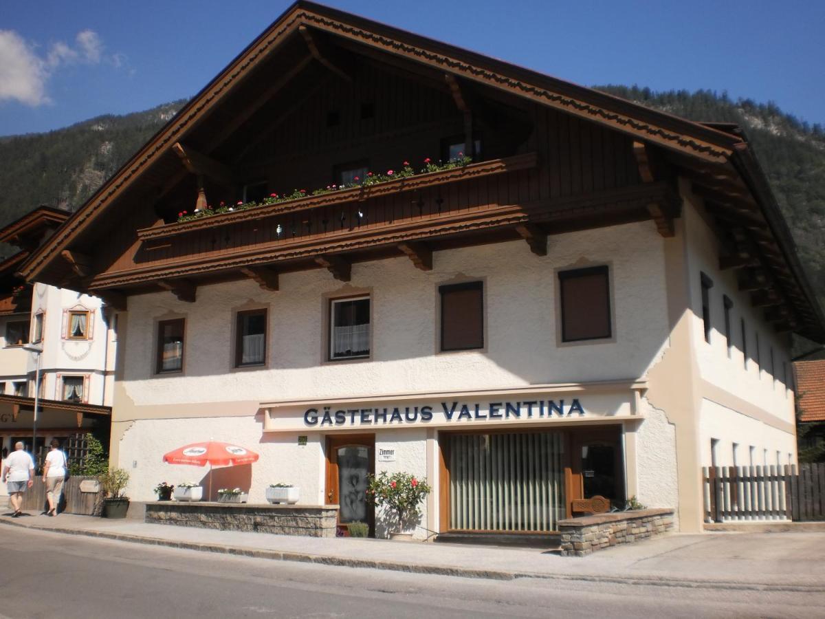 Gaestehaus Valentina Mayrhofen Zewnętrze zdjęcie